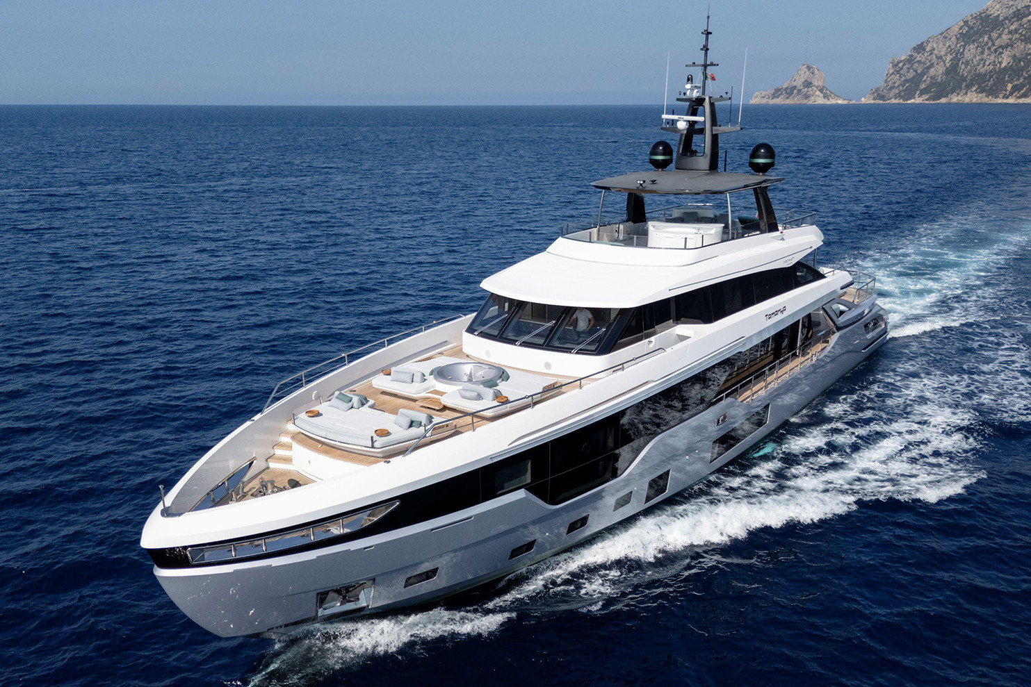 TAMANYA - Azimut Grande 38 Trideck For Sale