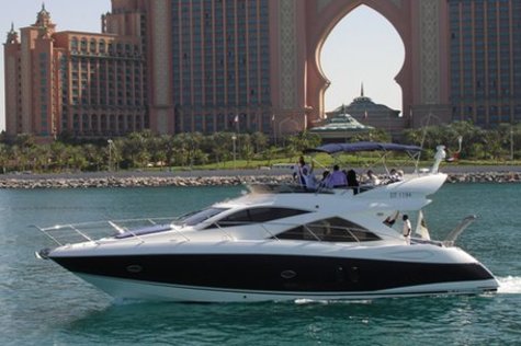 Yacht charter in Dubai Sunseeker Manhattan 50 PEARL 