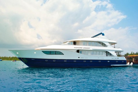 Charter yachts in Maldives HONORS LEGACY