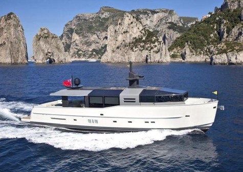 Yacht charter in the Mediterranean ARCADIA 85 GOOD LIFE