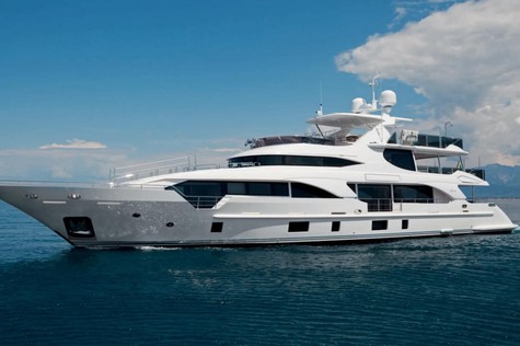 Yacht charter in Amalfi Benetti Tradition Supreme 108'