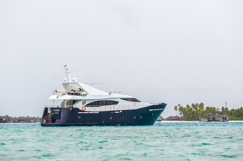 Yacht charter in Seychelles Fantom 78