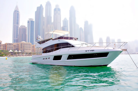 Yacht charter in Dubai Majesty 48ft