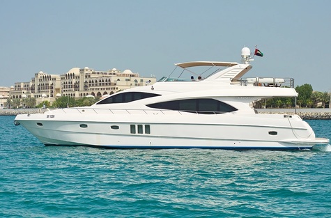 Yacht charter in Dubai Majesty 63ft