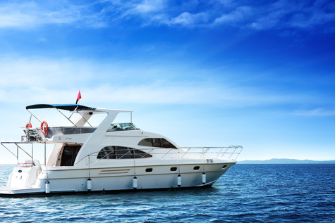 Yacht charter in Dubai Majesty 55ft