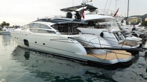 Small yachts for sale Pershing 82
