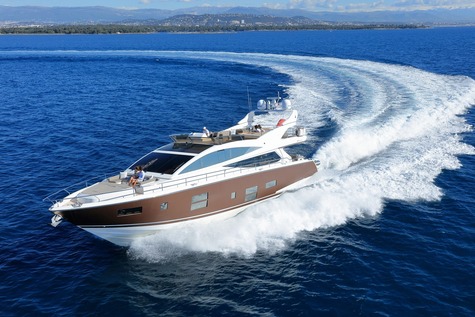 Yacht charter in Marcel Pearl Yachts SUMMER BREEZE