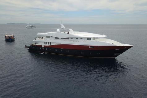 Super and mega yacht charter OCEAN MIST