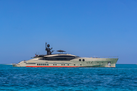 Yacht charter in Cannes Palmer Johnson DB9 52m