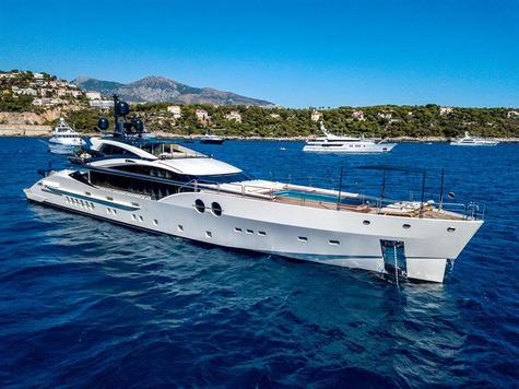 Motor yachts from 50 meters Palmer Johnson 52
