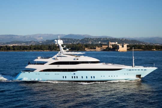 Golden Yachts VERTIGO