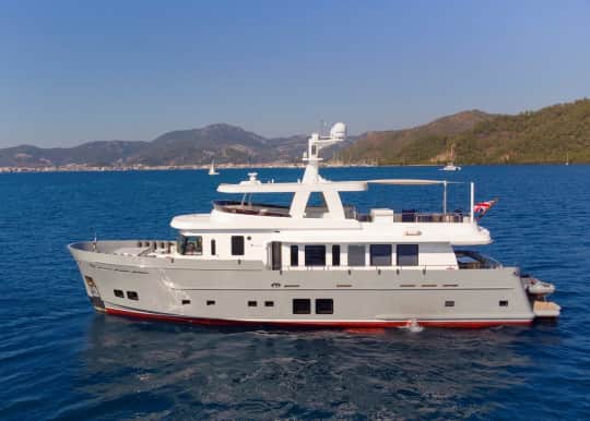 85' SEMI DISPLACEMENT TRAWLER