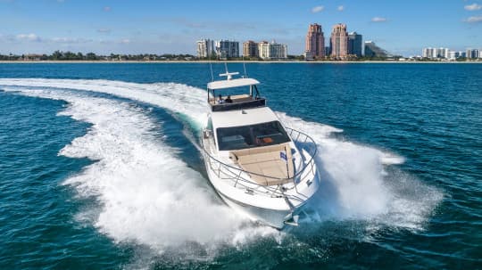 2022 DYNA FLYBRIDGE 63