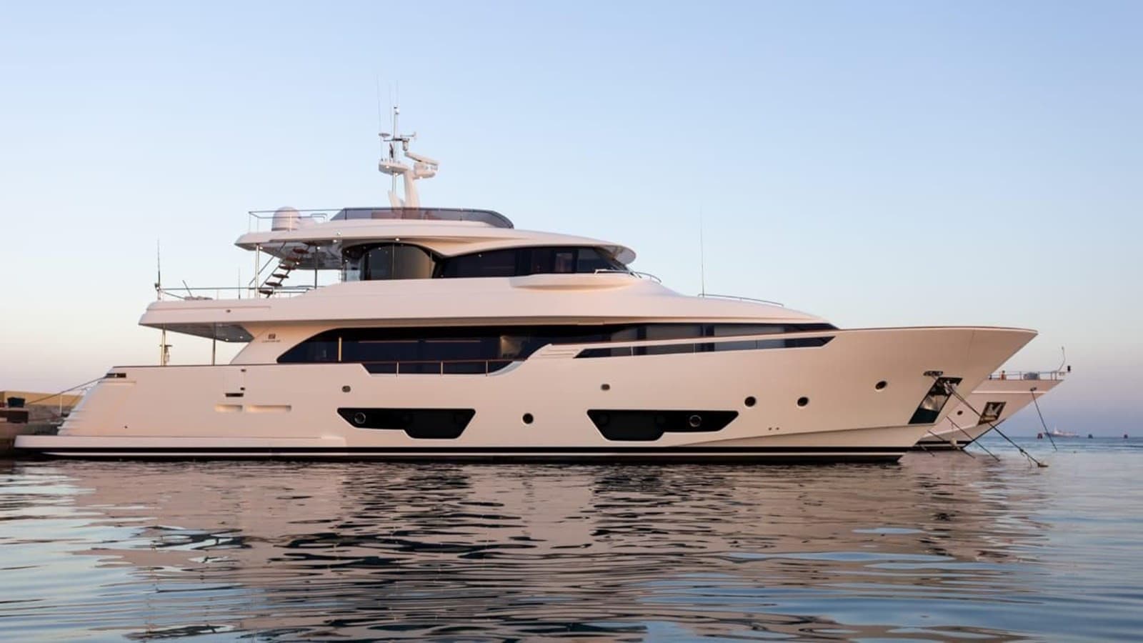 CUSTOM LINE NAVETTA 28