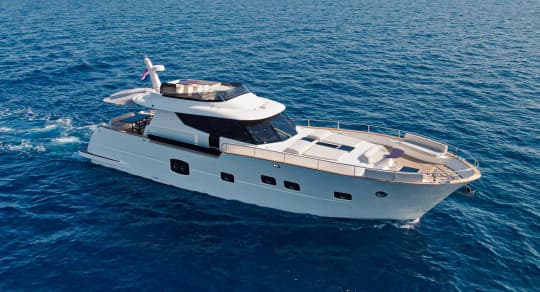 MONACHUS 70 FLY