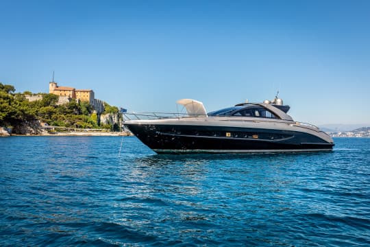 Riva R