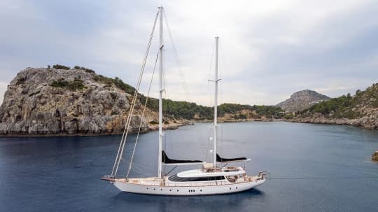 35 M DELUXE MOTORSAILOR