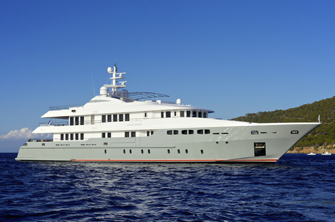 Yacht charter in Corsica Mondomarine O'CEANOS