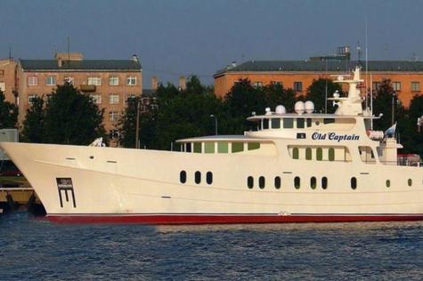 Yacht charter in Moscow OLD CAPTAIN