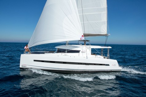 Charter yachts in Greece AdvoCat