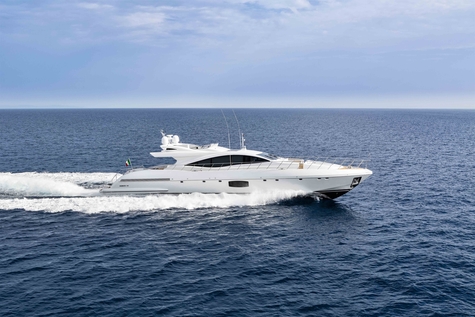 Yachts for sale in Dubai Mangusta 110
