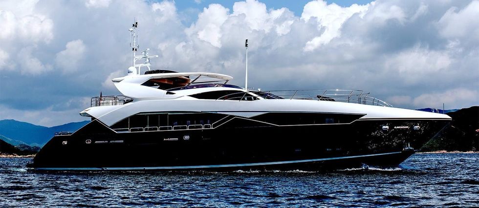 sunseeker predator 130 yacht for sale