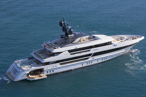 Yacht charter in the Cote d'Azur  Sanlorenzo 52m LADY LENA