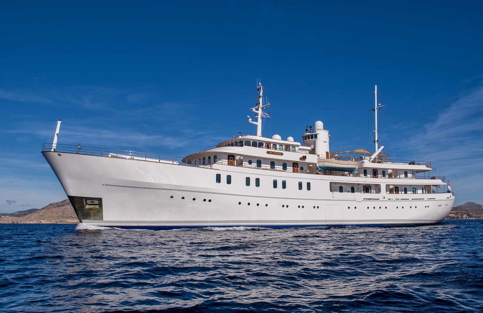 sherakhan yacht charter