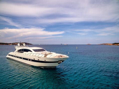 Yacht charter in Portofino Tecnomar JAJARO’