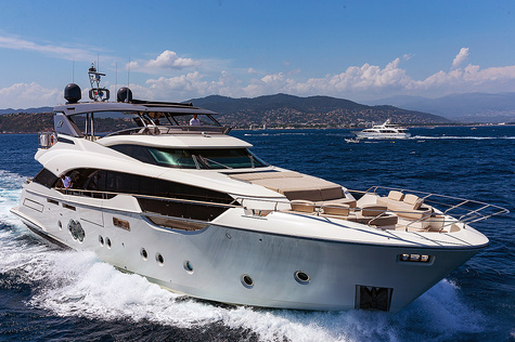 Аренда яхт на Сардинии Monte Carlo Yachts ESMERALDA OF THE SEAS