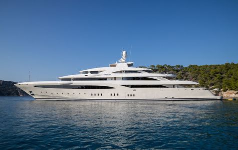 Yacht charter in Miami Golden Yachts O'PTASIA