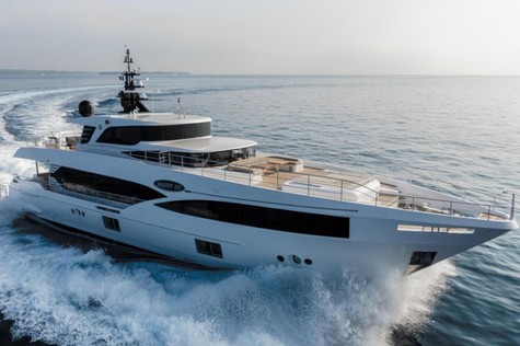 Yacht charter in Marmaris Gulf Craft Majesty 100 MIA