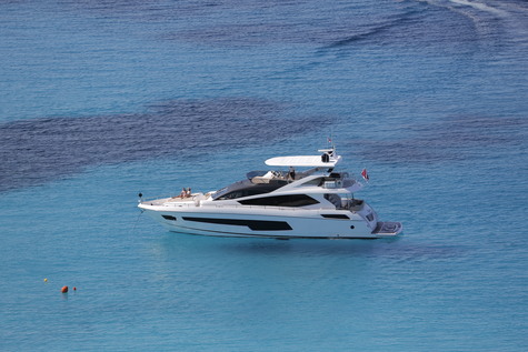 Yacht charter in Corfu Sunseeker FINEZZA
