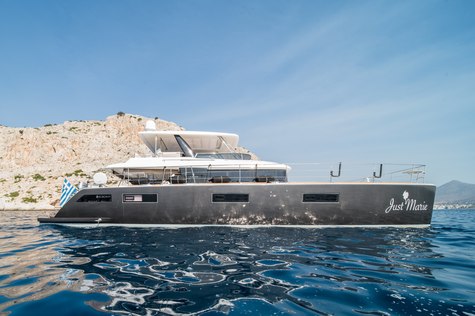 Yacht charter in Corsica Lagoon JUST MARIE