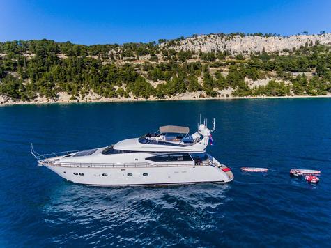 Yacht charter in the Cote d'Azur  Maiora HOPE I