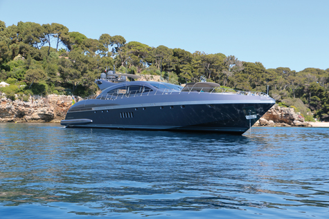 Yacht charter in Corsica Mangusta 108 JFF