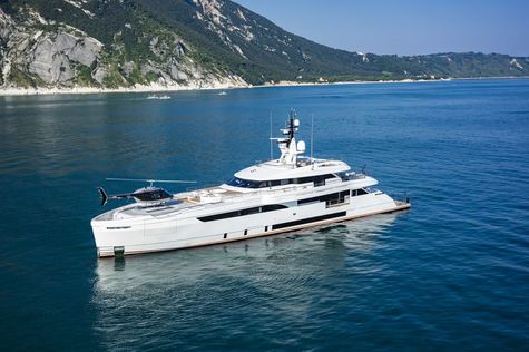Мегаяхты: стальные, пластиковые и алюминиевые яхты от Arcon Yachts Wider 165 Stern